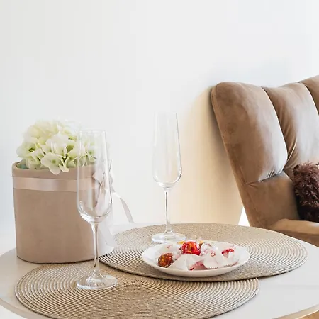 Grzybowska 30 - Beige - Better Apartment