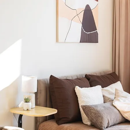 Grzybowska 30 - Beige - Better Apartment Warsaw